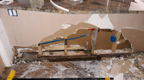 Best Emergency water damage restoration  in Jourdanton, TX